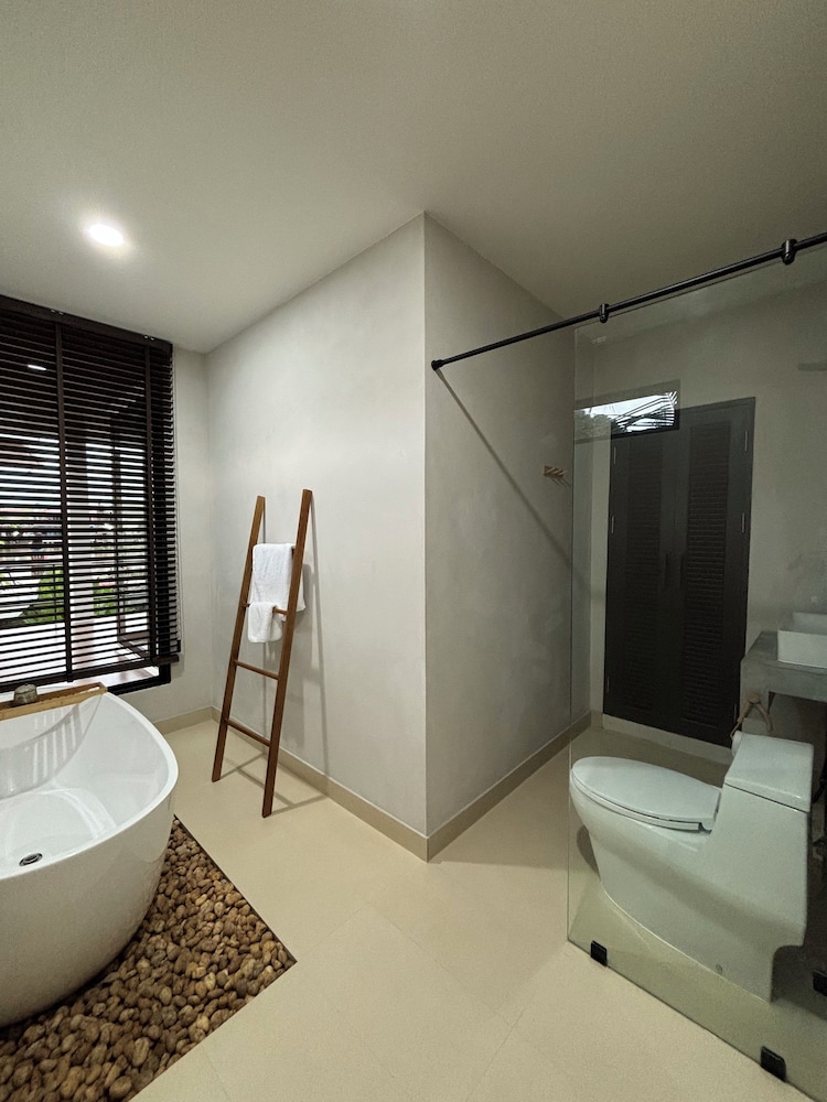 Deluxe Double Room, River View - Photo 5