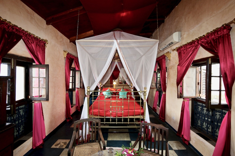 Classic Room (Seyyed)