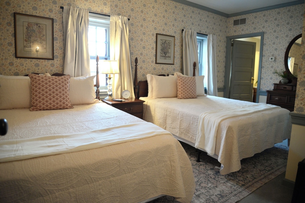 Standard Room photo 1