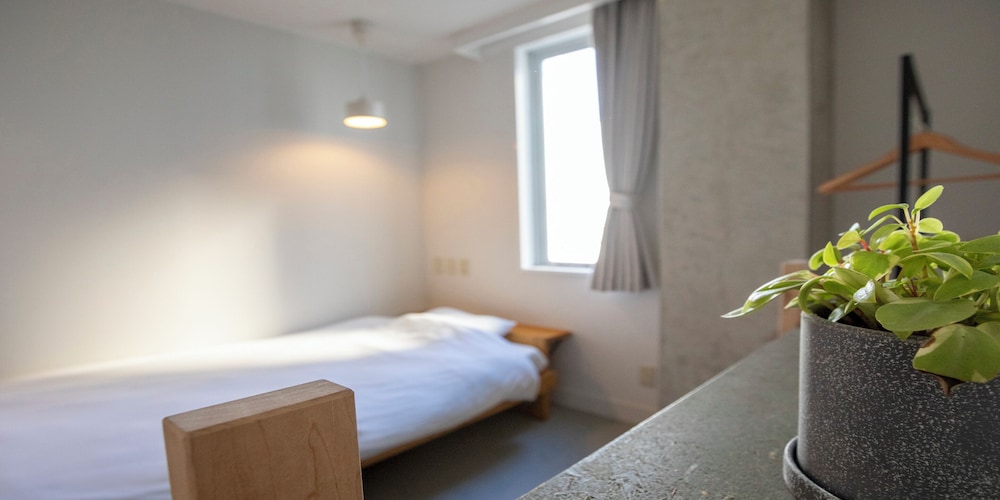 Basic Single Room photo 2