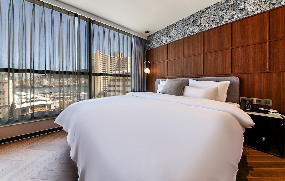 Signature Royal Suite