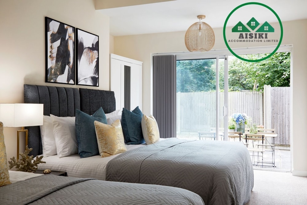 Signature Apartment photo 1