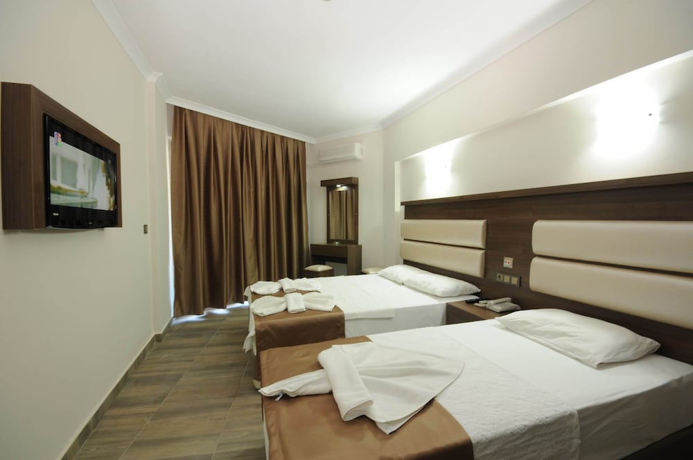 Standard Triple Room, Non Smoking