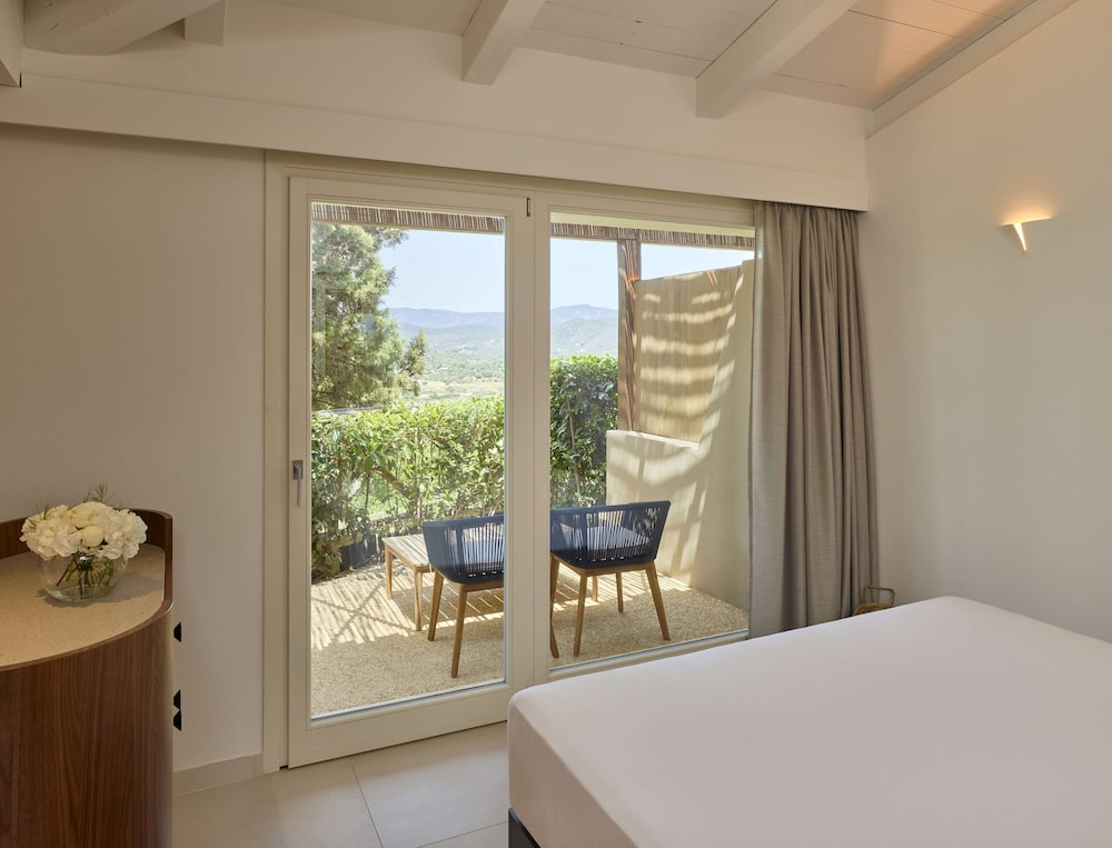 Deluxe Room, 1 King Bed