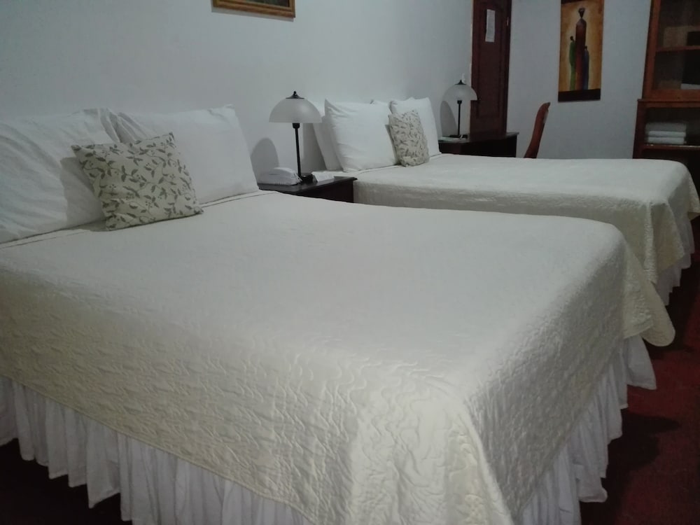 Standard Triple Room, Multiple Beds photo 1