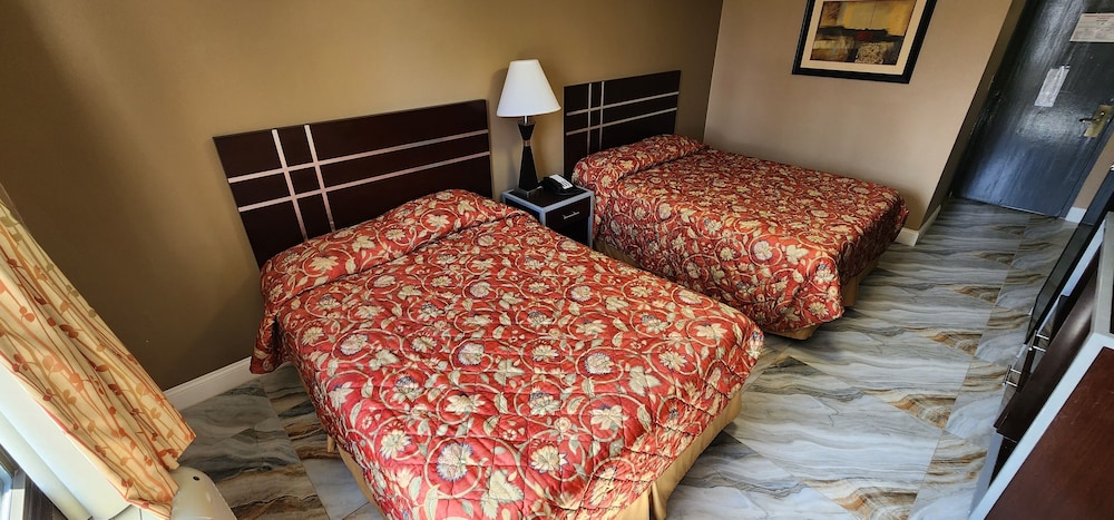 Deluxe Double Room, 2 Double Beds photo 3