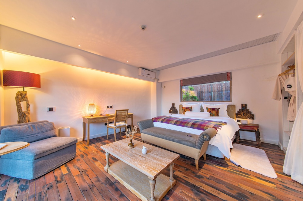 Garden Suite Room