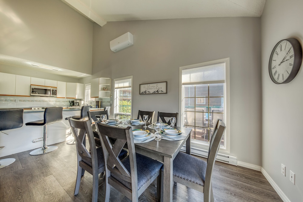 Family Townhome photo 2
