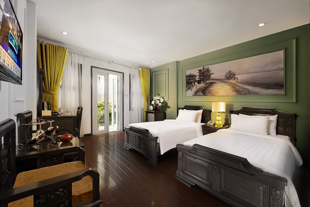 Premium Double or Twin Room, Non Smoking, City View