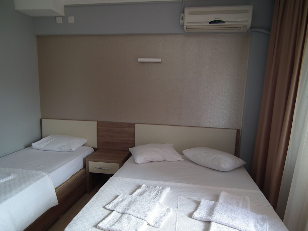 Standard Triple Room photo 1
