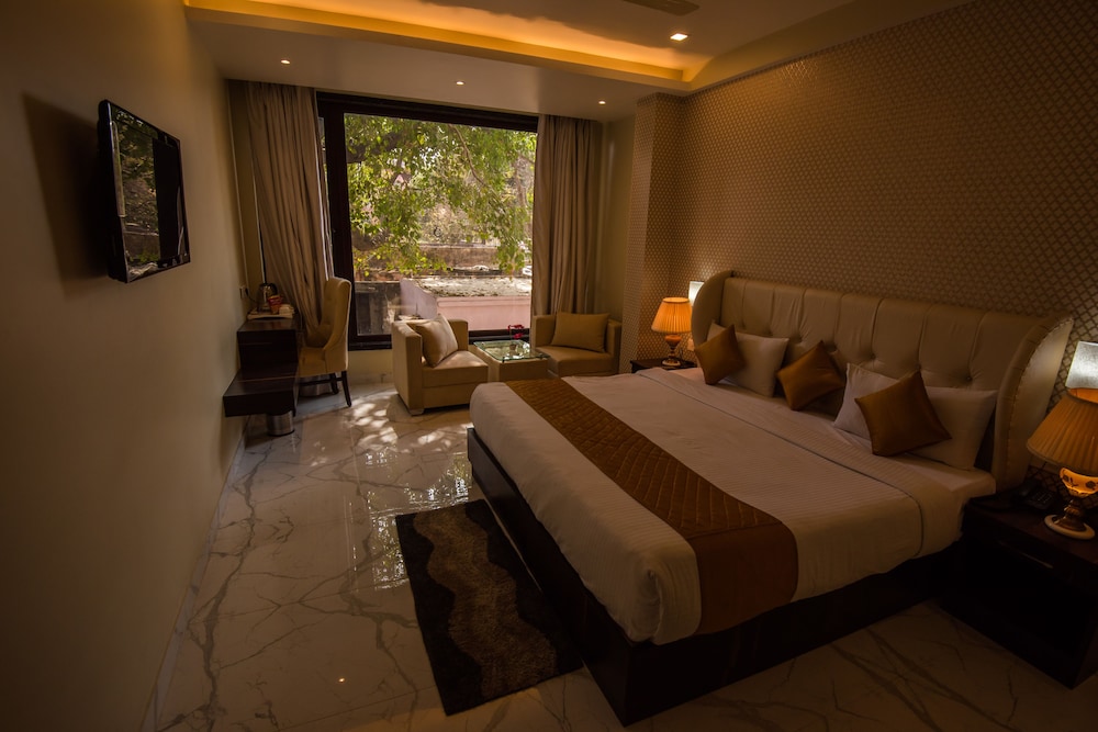 Club Room