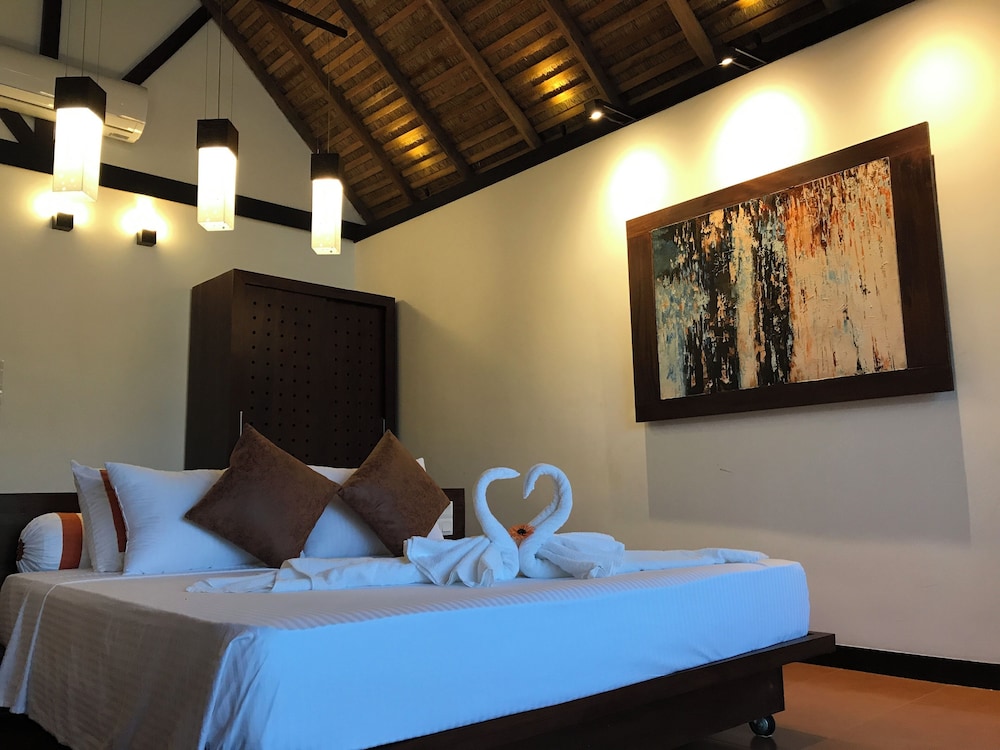 Superior Chalet, Multiple Beds, Pool Access, Pool View photo 3