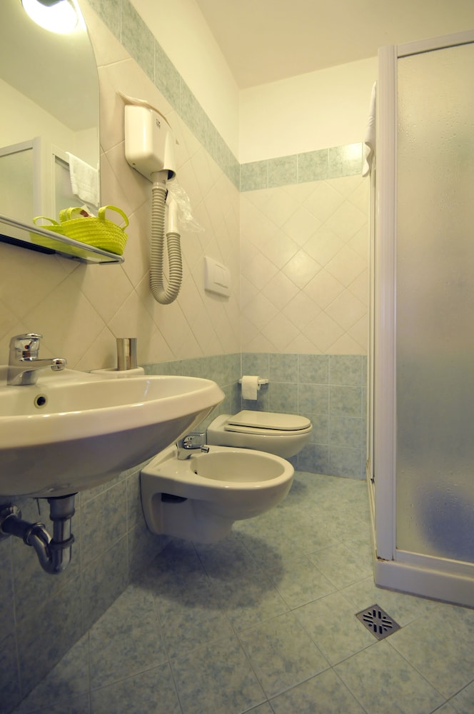 Comfort Room, 1 Bedroom photo 2