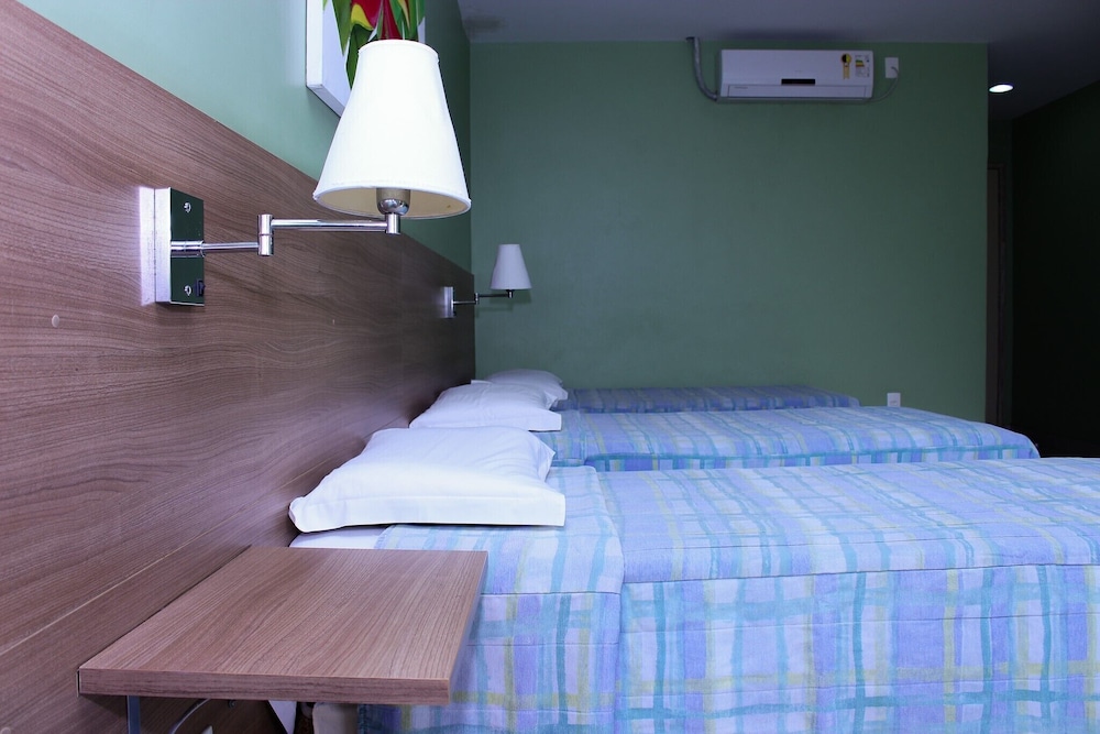 Triple Room, 3 Twin Beds photo 2