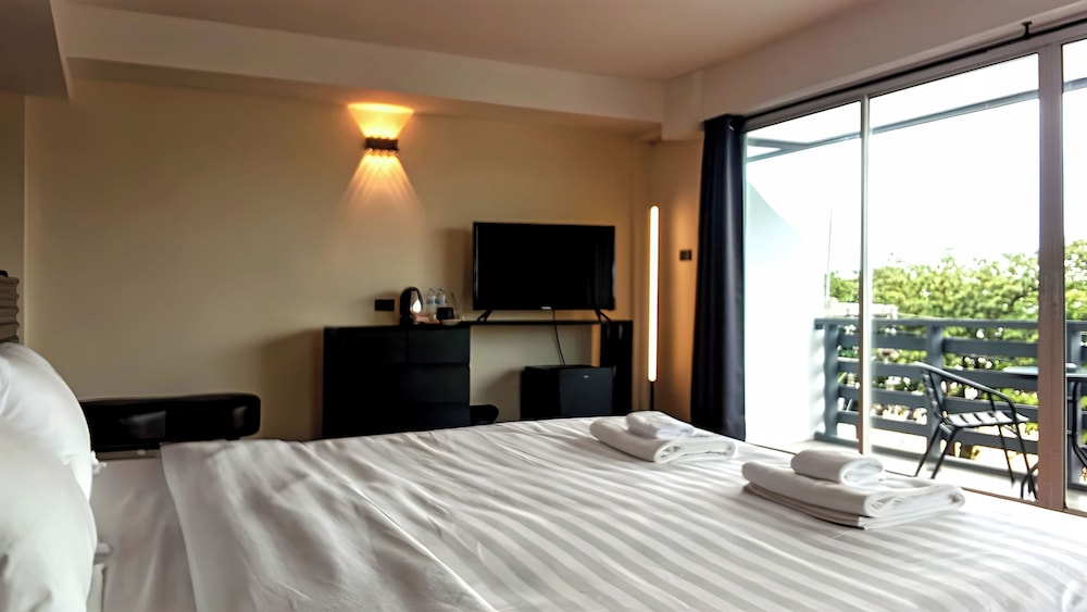 Deluxe Studio, Beach View, Beachside