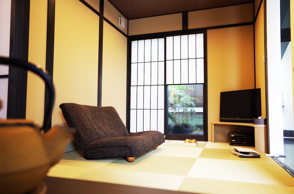 Standard Double Room, 2 Beds + 2 Japanese Futons (Check-in instruction will be sent by Email) photo 1