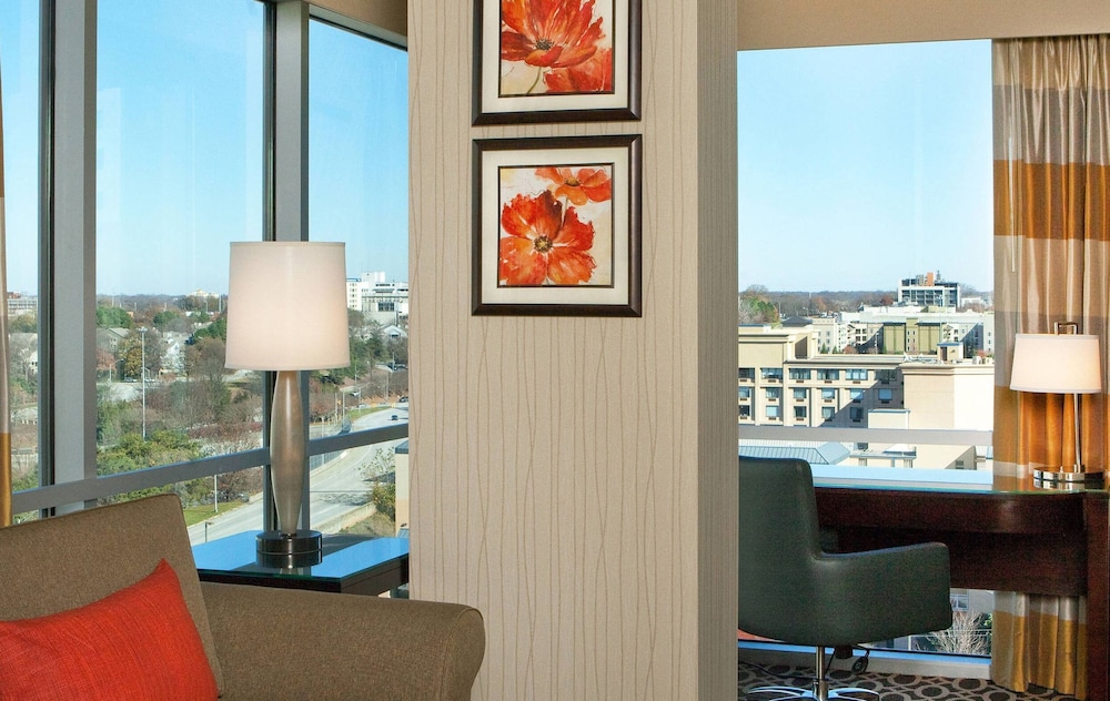 Suite, 2 Queen Beds, Non Smoking, Corner - Photo 4