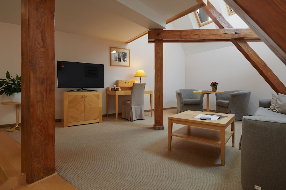 Skyloft Junior Suite