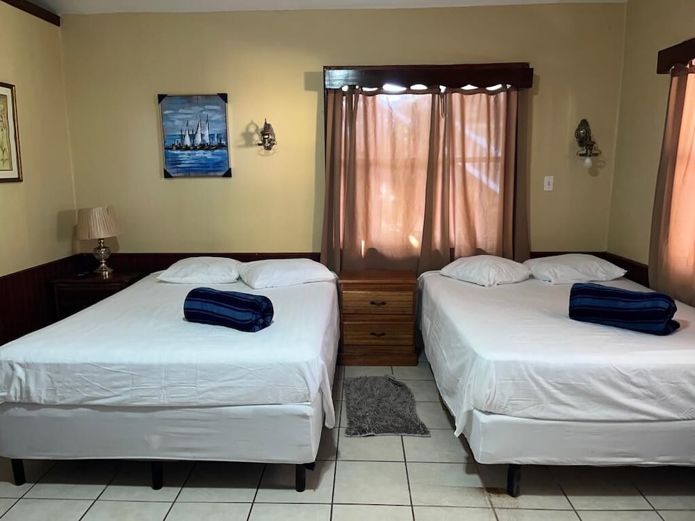 Economy Double Room photo 1