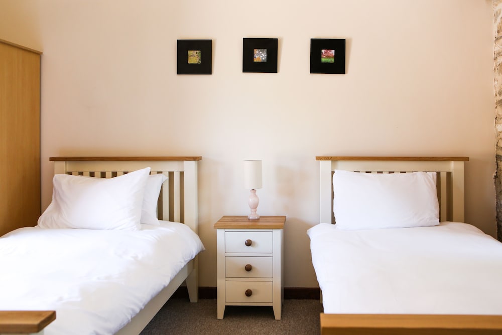 Deluxe Twin Room - Photo 3