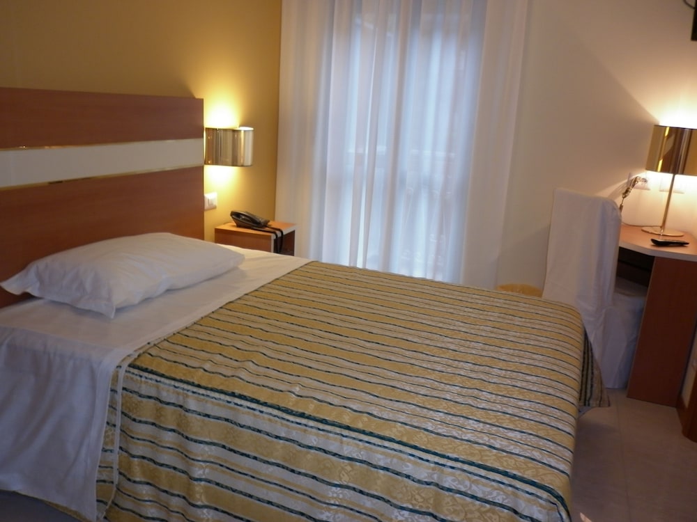 Single Room photo 1