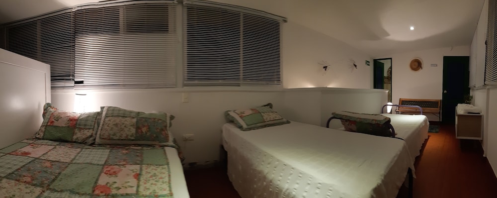 Family Room, Multiple Beds photo 2