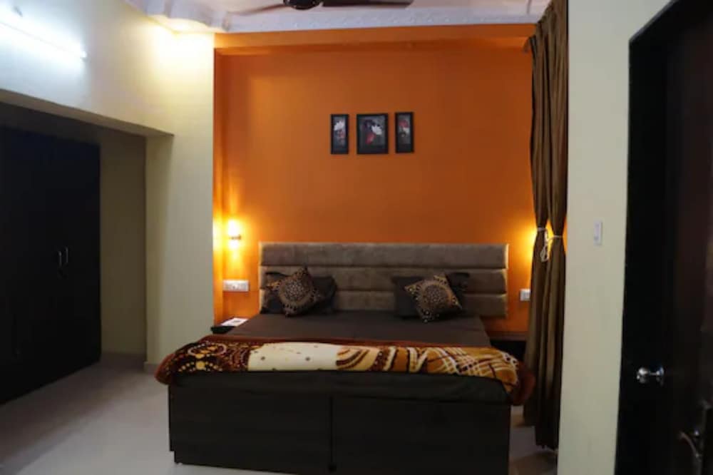 Standard Double Room, City View
