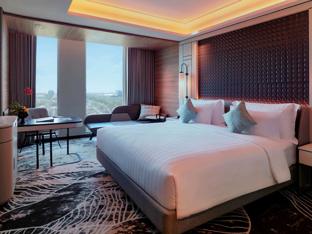 Deluxe Double Room, 1 Double Bed, City View - Photo 3