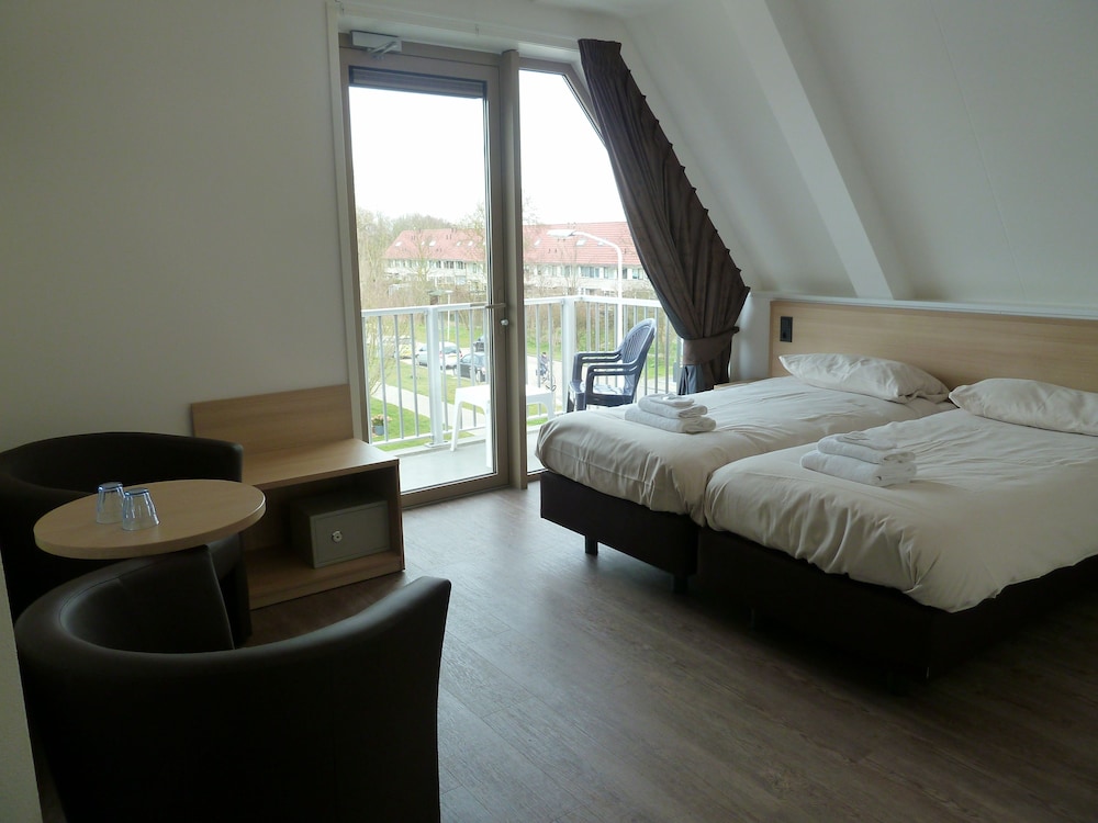 Double Room, Balcony