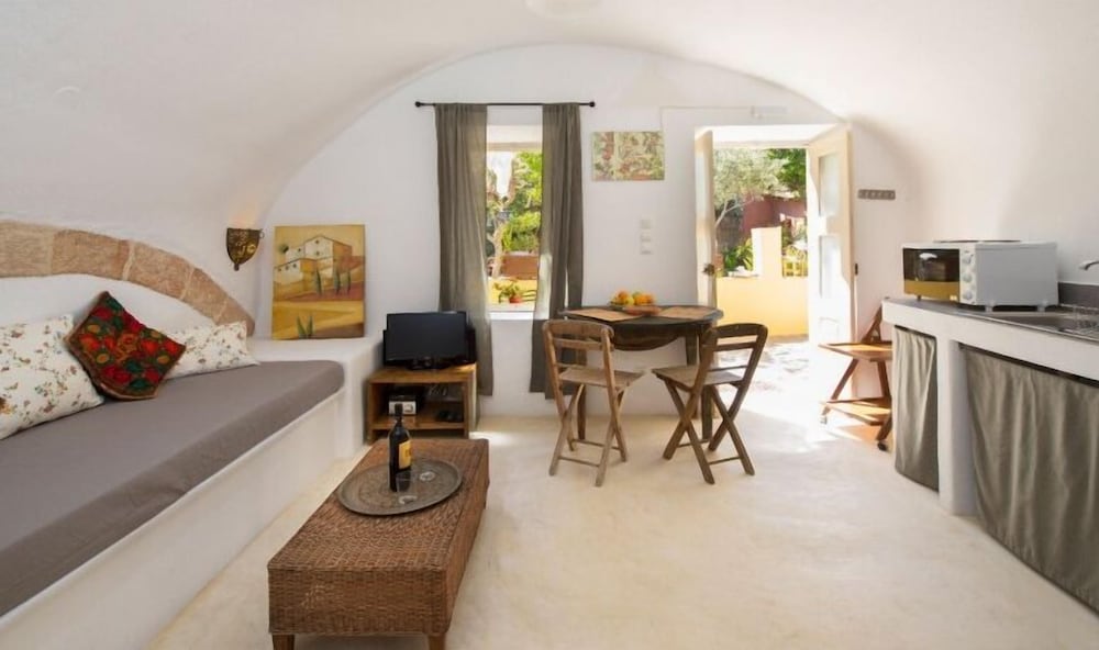Comfort Studio, Garden View