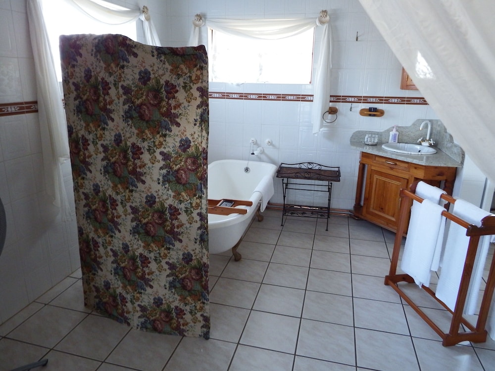 Deluxe Suite, Multiple Beds (Fleur de Lis - East) photo 2