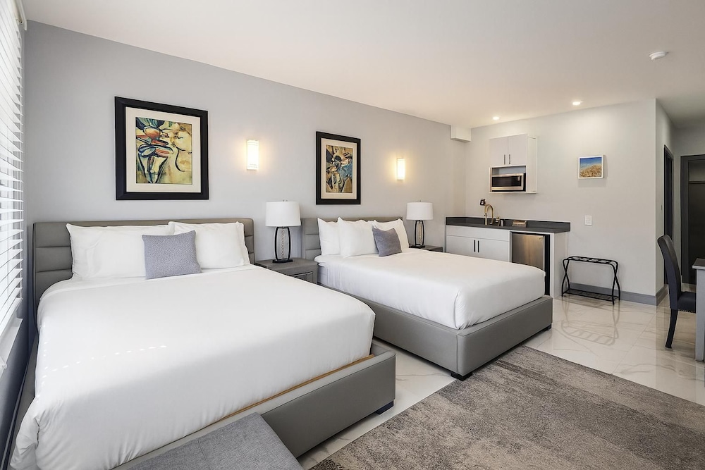 Comfort Quadruple Room
