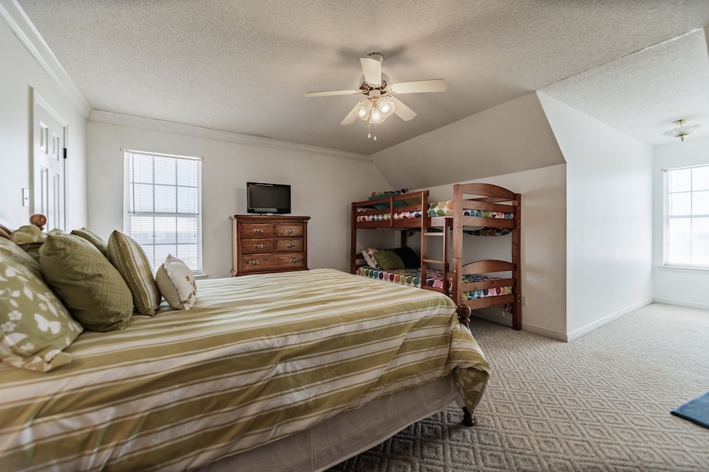 House, 3 Bedrooms photo 2