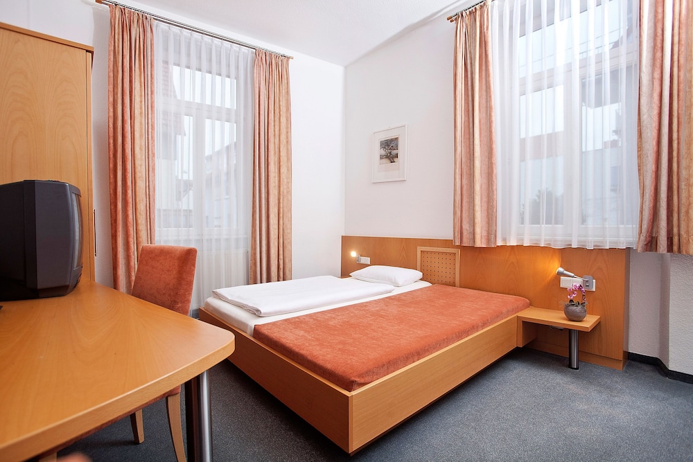 Single Room photo 1