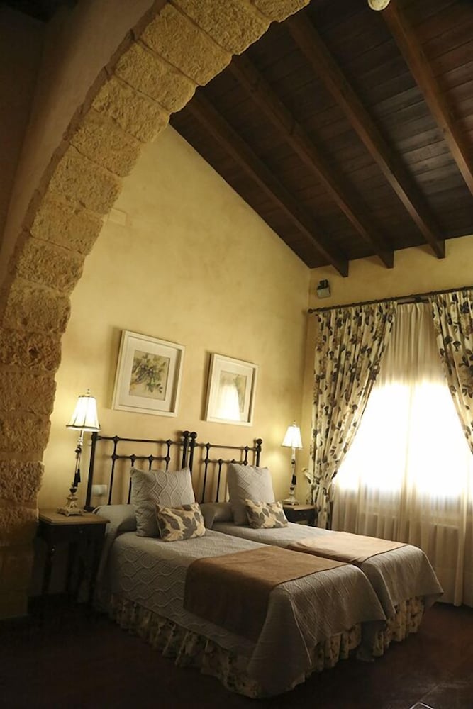 Superior Double Room Single Use - Photo 6
