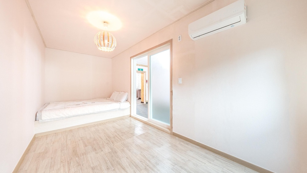 Basic Room, 1 Bedroom (Terracebora ( F2 )) - Photo 9