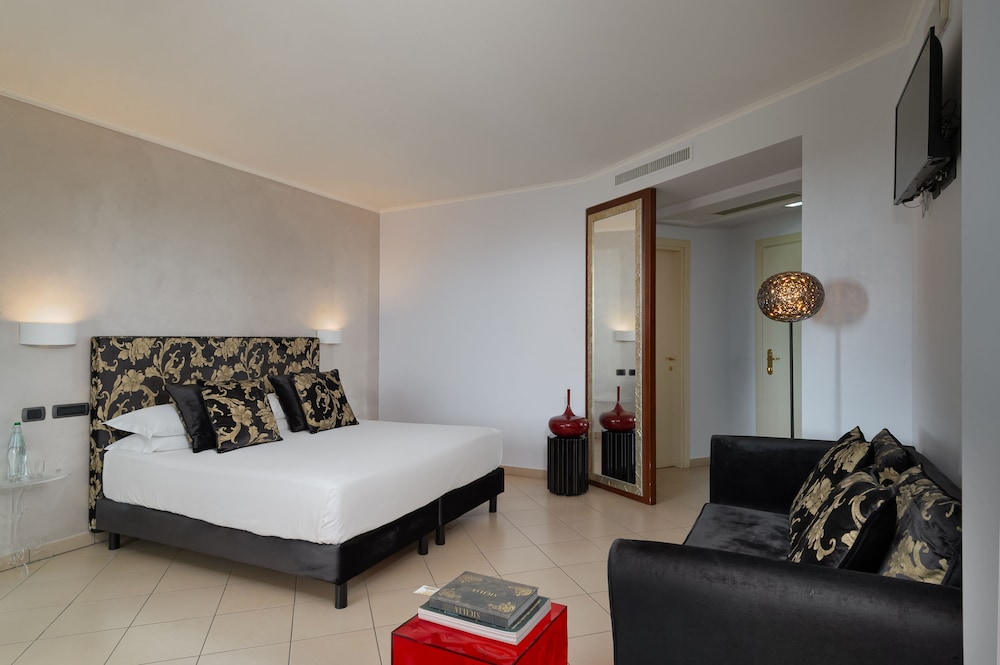 Superior Room - Photo 6