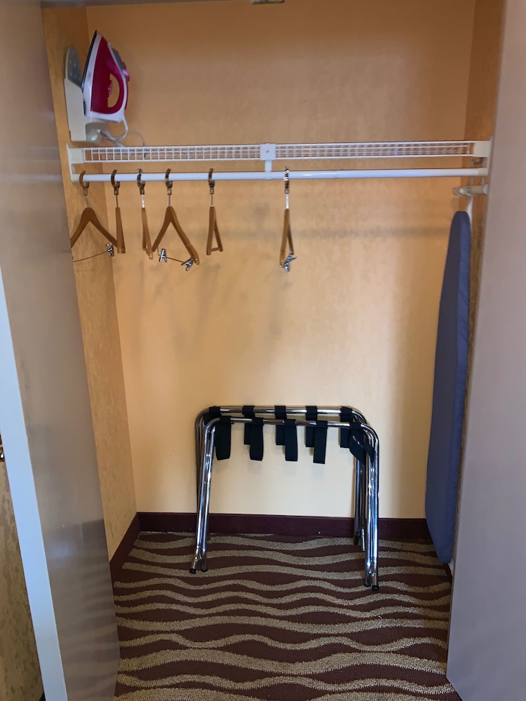 Presidential Suite, 1 King Bed, Non Smoking - Photo 13