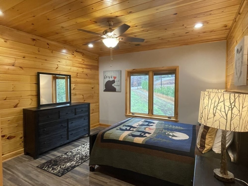 House, 4 Bedrooms