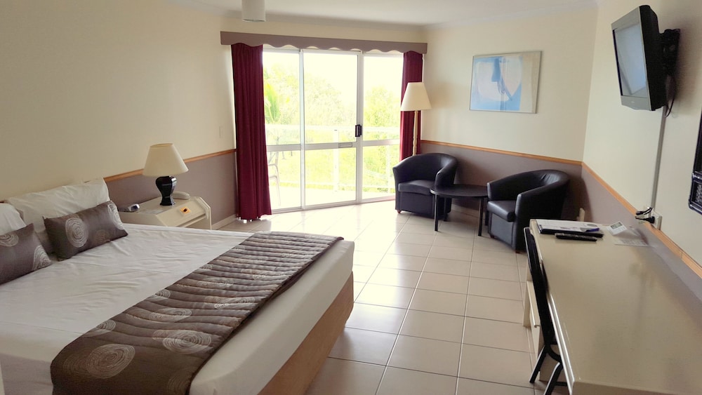 Standard Room, 1 Queen Bed photo 1