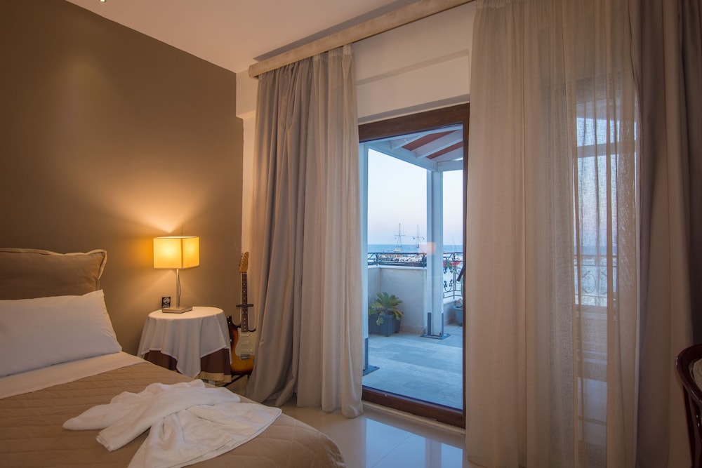 Deluxe Suite, Sea View