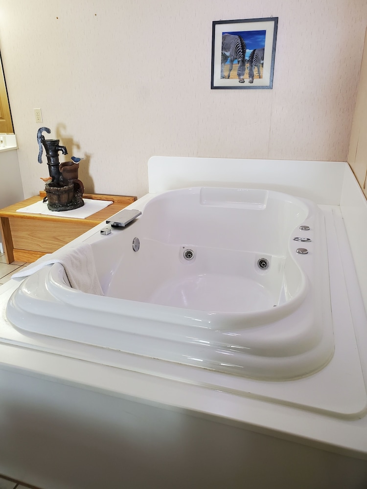 Romantic Room, 1 King Bed, Jetted Tub