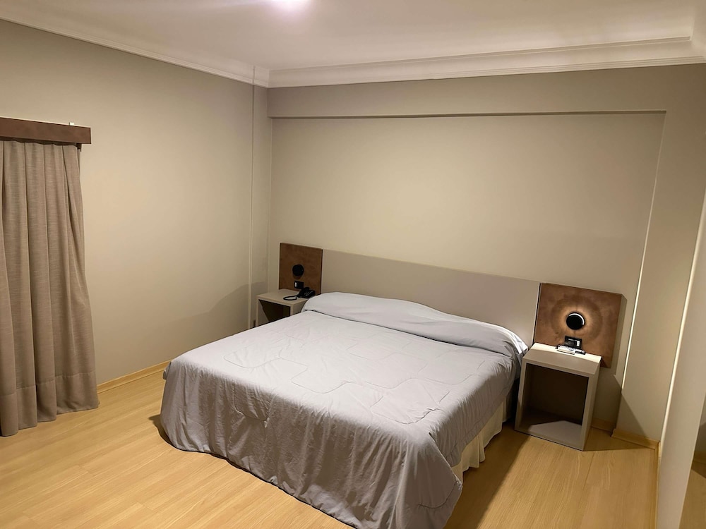 Superior Suite, 1 King Bed photo 2