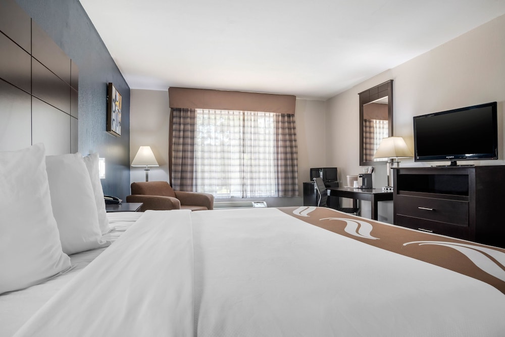 Suite, 1 King Bed, Non Smoking - Photo 5