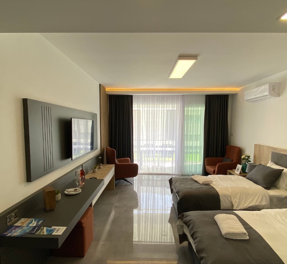 Standard Double Room - Photo 1