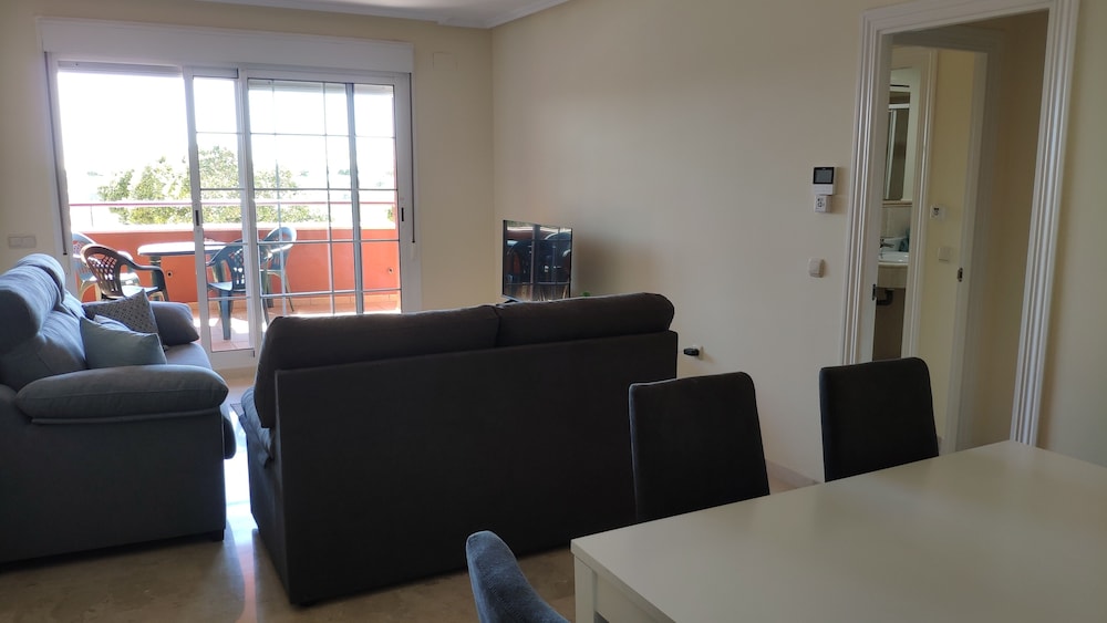 Appartamento con 2 Camere da Letto e Piscina, Foto 10