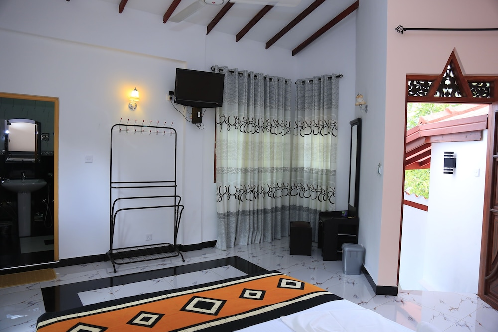Deluxe Double Room, River View photo 3