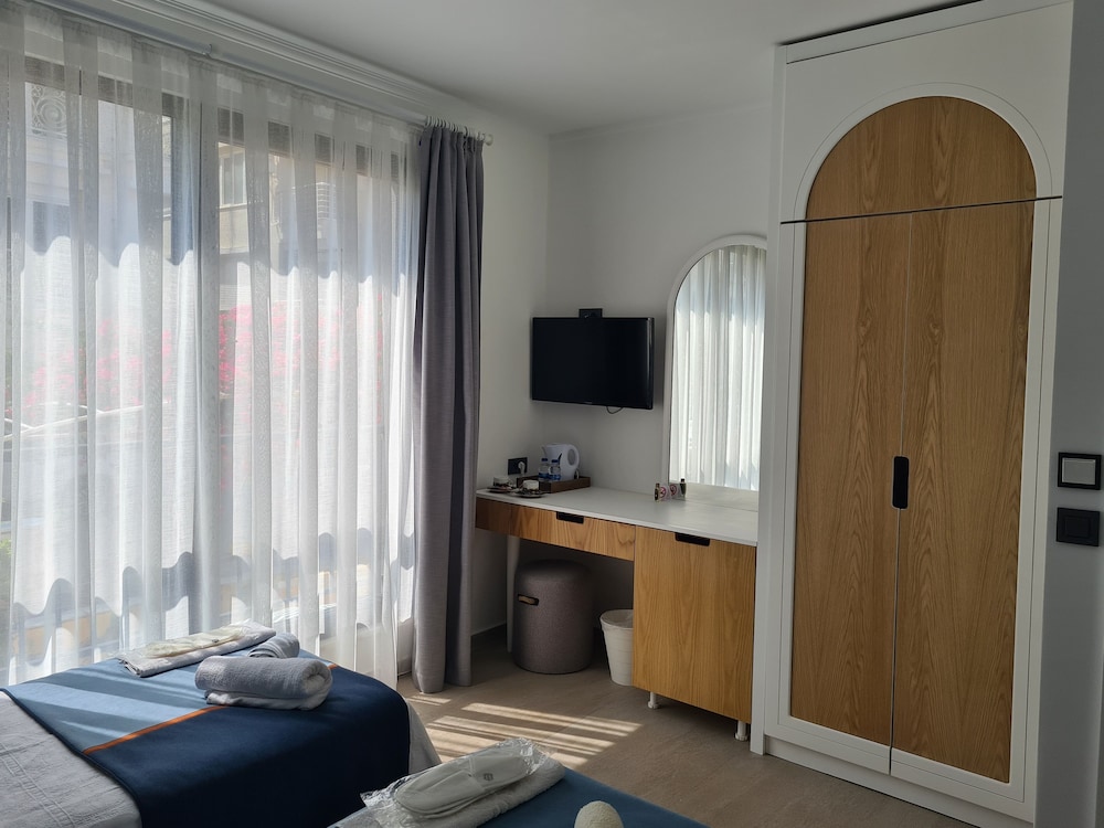 Standard Room, 1 Double Bed, Garden View