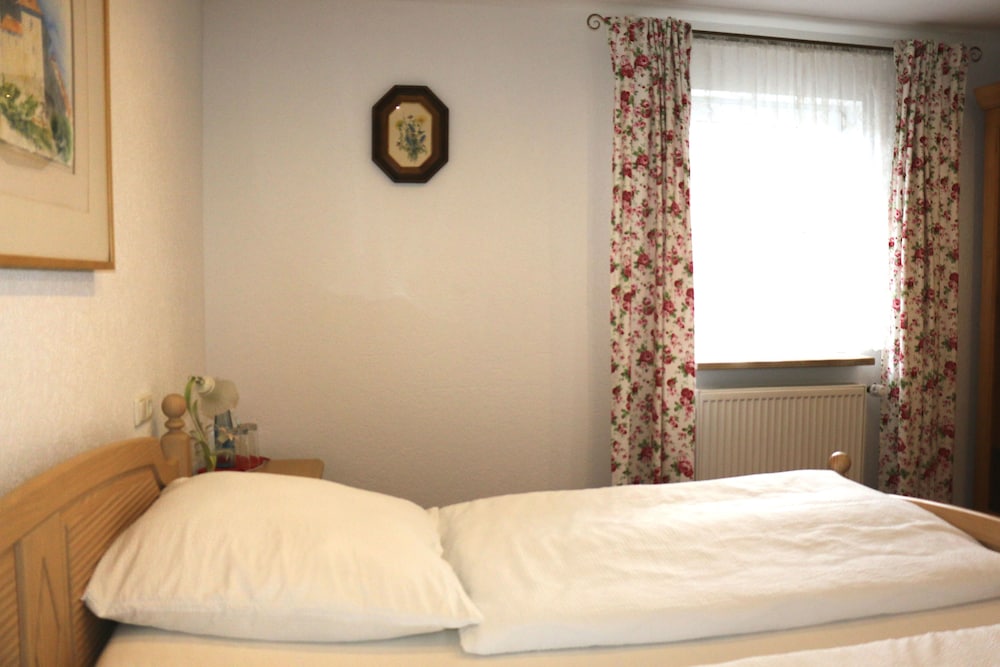 Classic Double Room, 1 King Bed photo 1