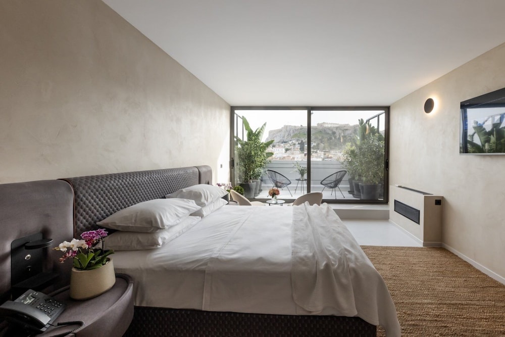 Exclusive Suite, Balcony, City View photo 3